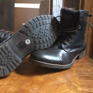 Guess men's boots